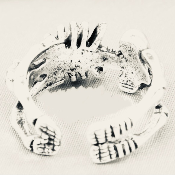 Skeleton Backbend- Undead Gymnast Acrobat Corpse Mummy Anatomy Bones Gothic Ring - Picture 14 of 15